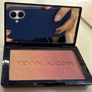 Kevyn Aucoin Blush Palette - Coral and Rose